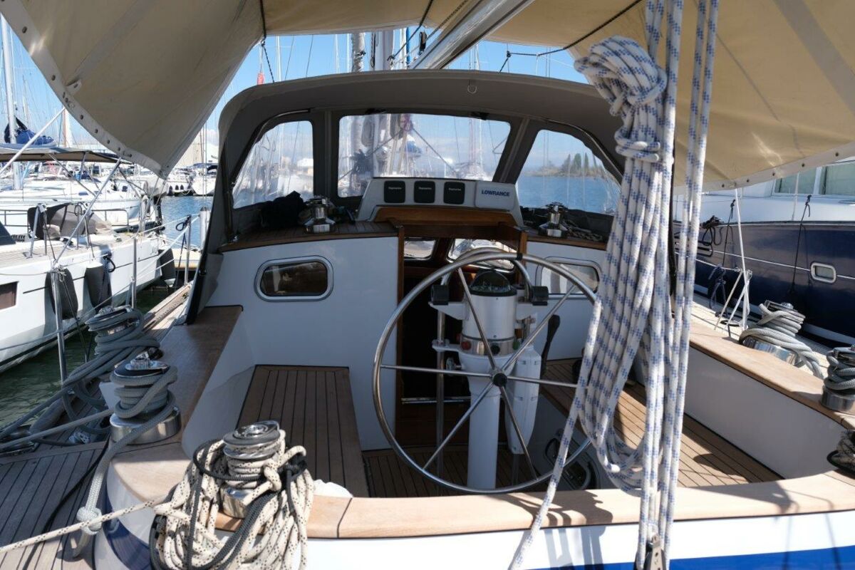 Segelyacht Motiva 39S Sailing World Yachtbrokers 31
