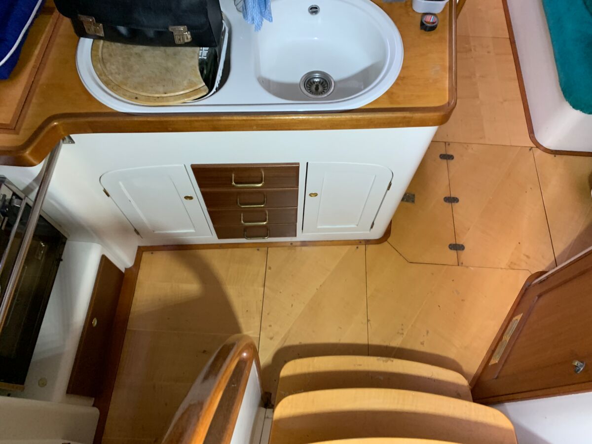 Segelyacht Ravell 42 Sailing World Yachtmakler Heiligenhafen 53