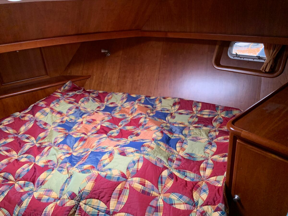 Vacance-1300-motoryacht-sailing-world-yachtbrokers-14