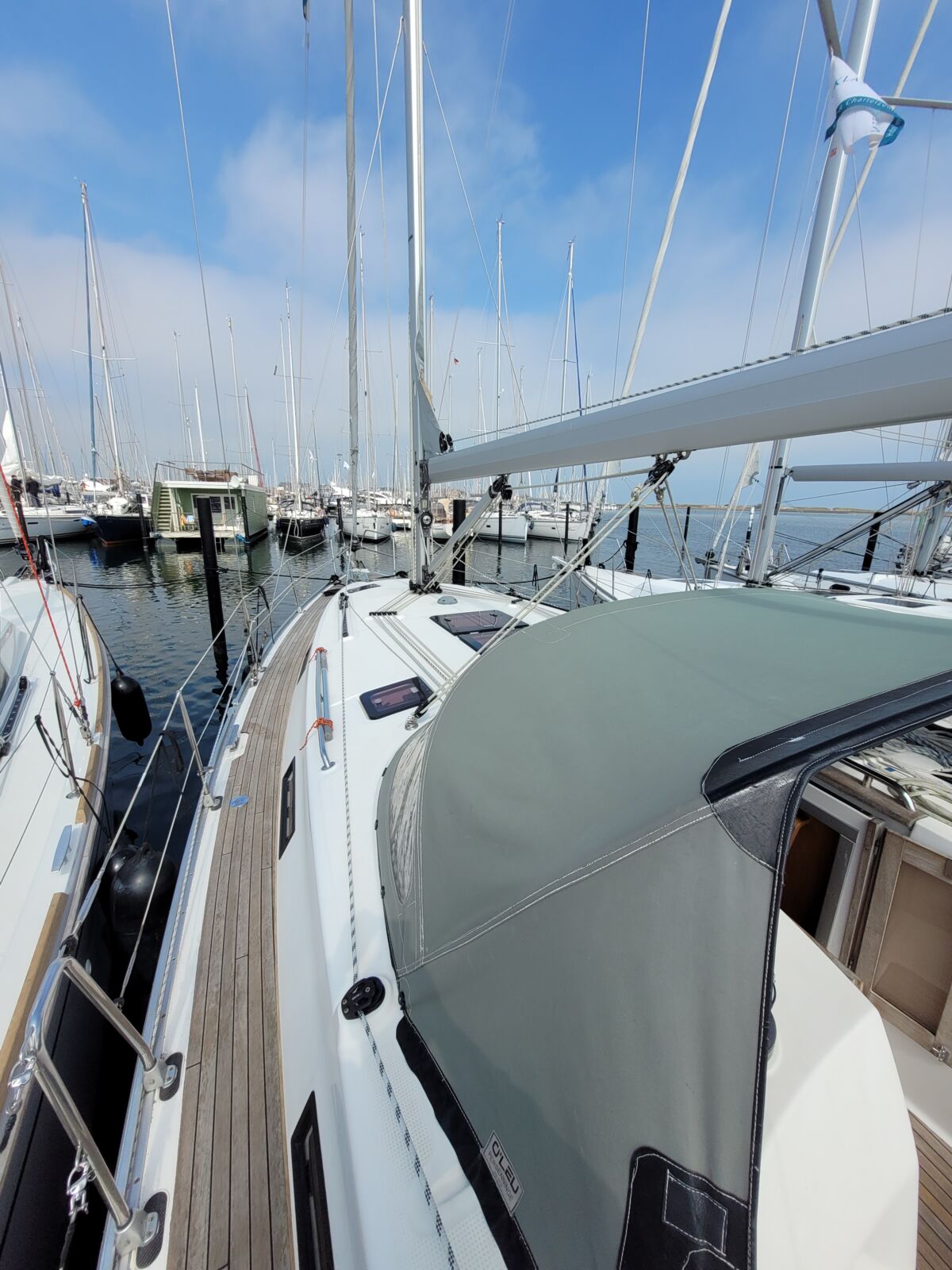 Bavaria Cruiser 36-3 Sailing World Yachtmakler 51