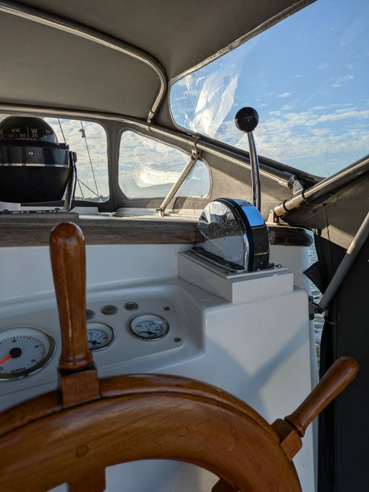 Motorsailer Island Trader 40 Sailing World Yachtbrokers Heiligenhafen 11