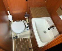 Motorsegler Hallberg-Rassy 94 Sailing World Yachtmakler 77