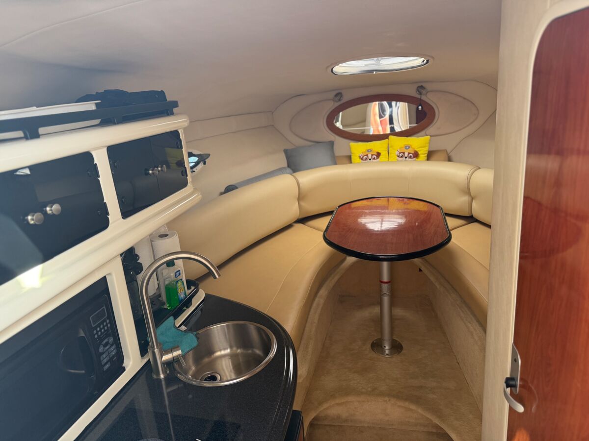Motoryacht Monterey 270 Cruiser Sailing World Yachtmakler 21