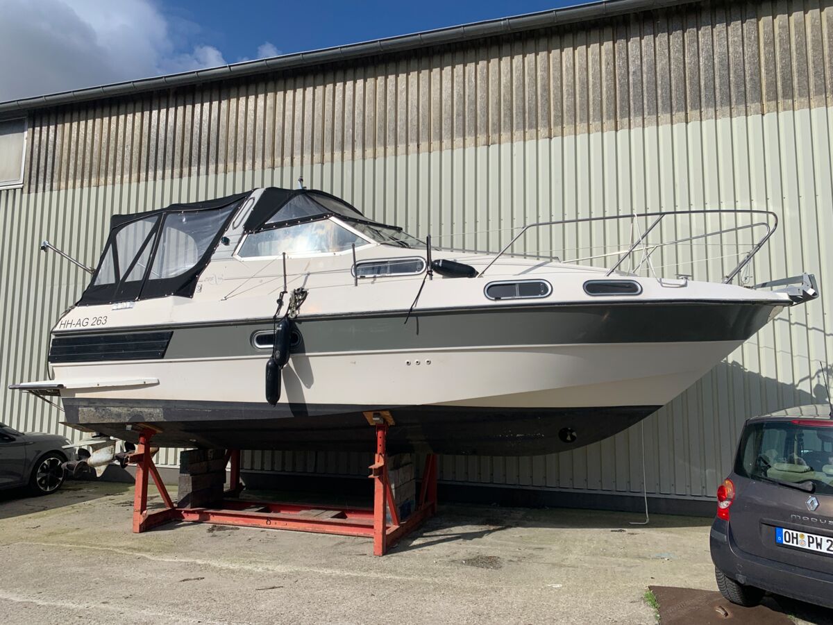 Motoryacht Sealine Family 285 Sailing World Yachtbrokers 2