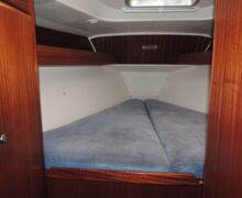 Sailing Yacht Bavaria 42 Sailing World Yachtbrokers 34