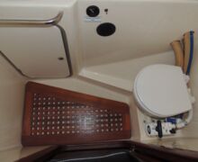 Sailing Yacht Bavaria 42 Sailing World Yachtbrokers 40