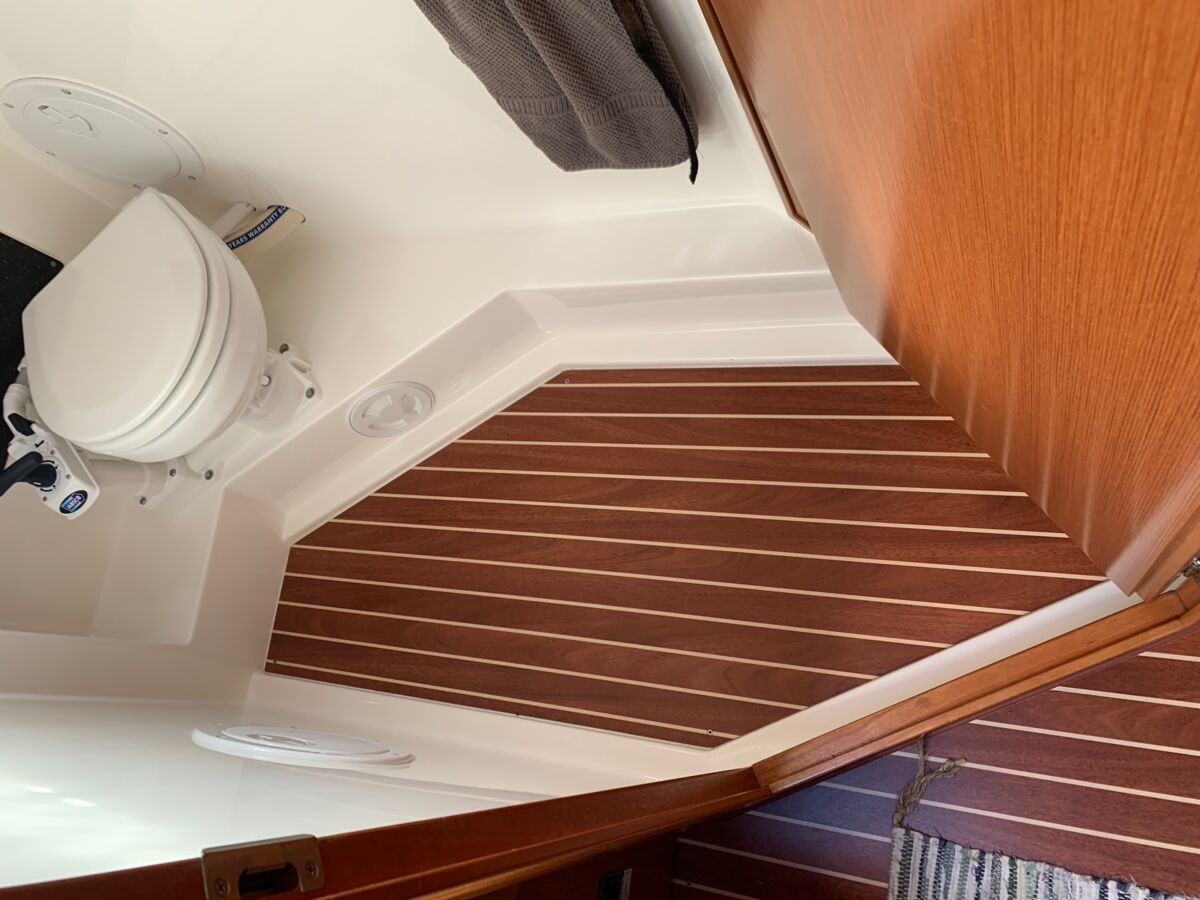 Sailing Yacht Bavaria Cruiser 32 Sailing World Yachtbrokers 14