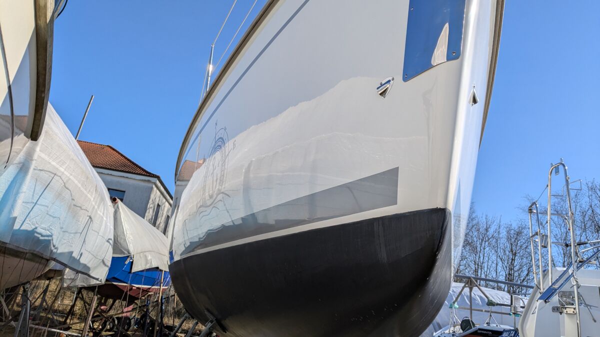 Sailing Yacht Bavaria Cruiser 32 Sailing World Yachtbrokers 31