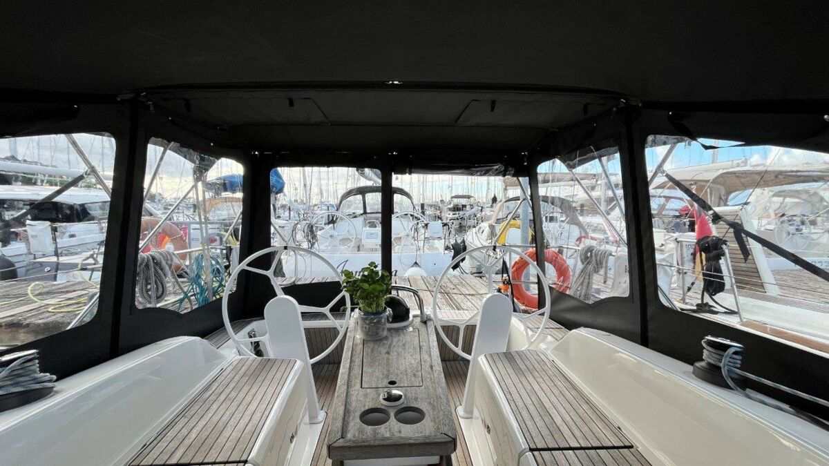 Sailing Yacht Bavaria Cruiser 34 Sailing World Yachtbrokers Heiligenhafen 64