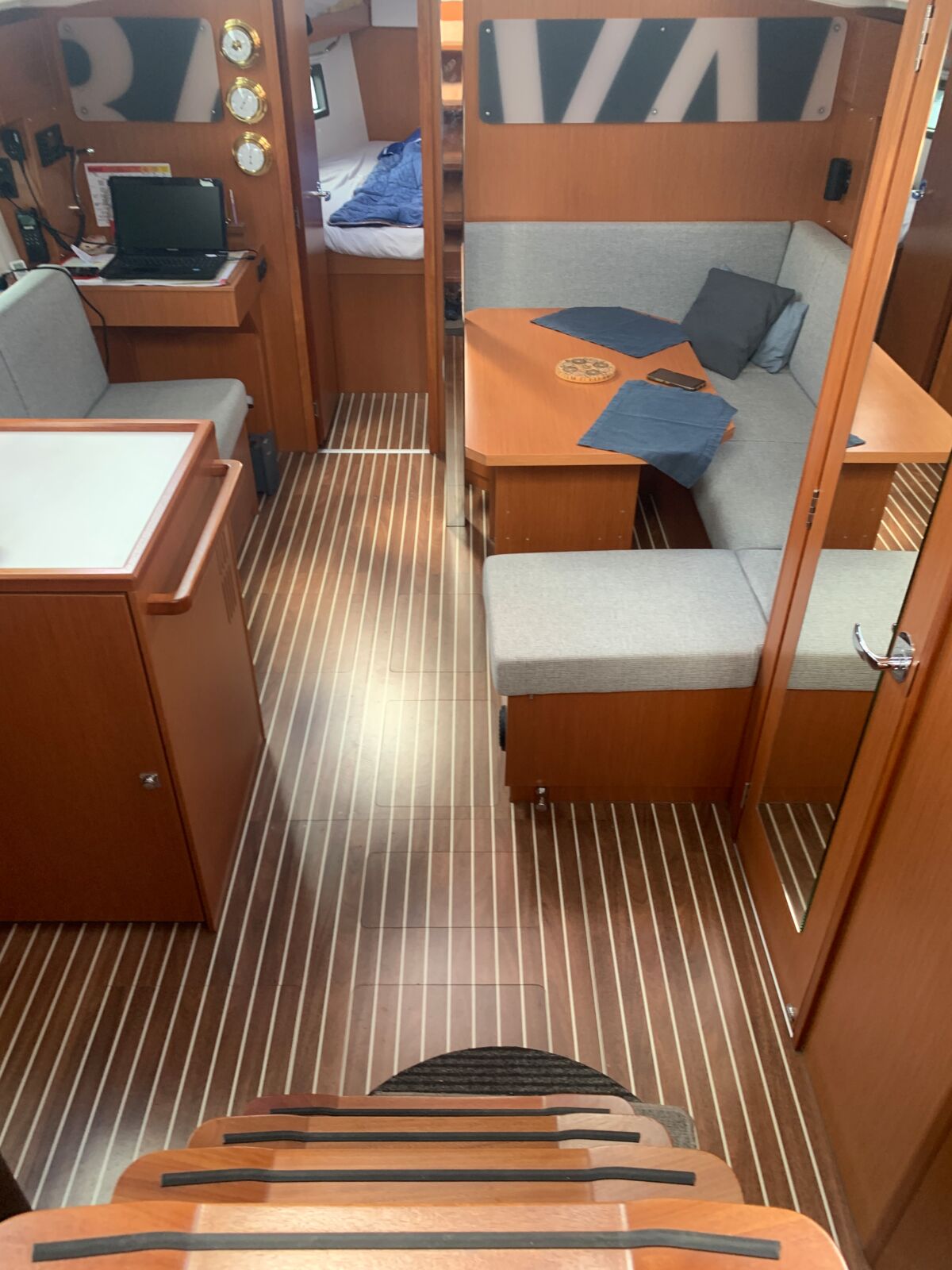 Sailing Yacht Bavaria Cruiser 38 Sailing World Yachtbrokers Heiligenhafen 8