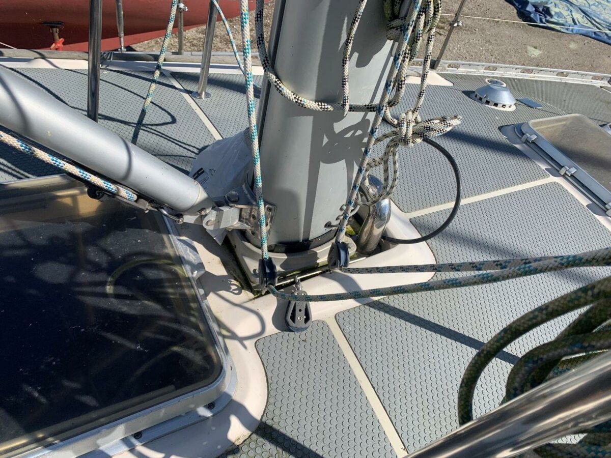 Sailing Yacht Beneteau Evasion 37 Ketch Sailing World Yachtbrokers Heiligenhafen 28