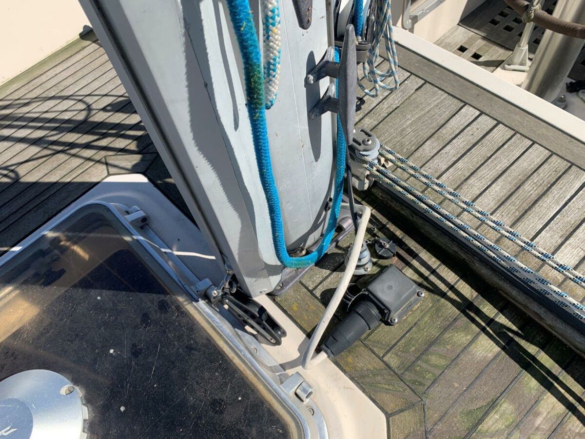 Sailing Yacht Beneteau Evasion 37 Ketch Sailing World Yachtbrokers Heiligenhafen 36