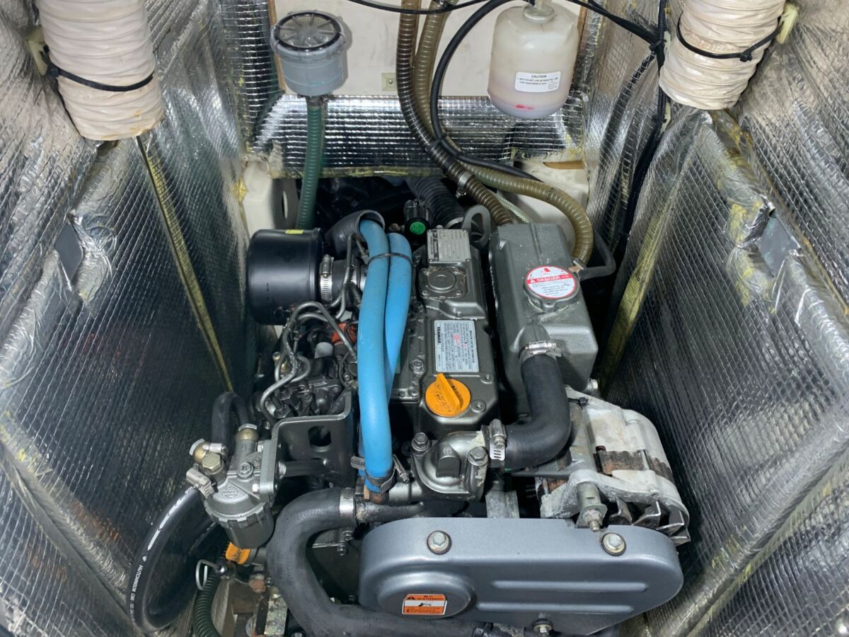 Sailing Yacht Hanse 375 Sailing World Yachtbrokes Heiligenhafen (36)