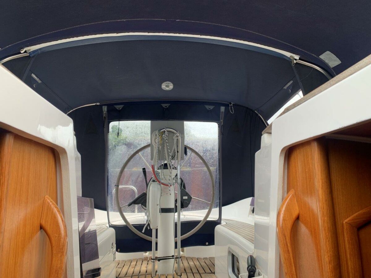 Sailing Yacht Jeanneau Sun Odyssey 32.2 Sailing World Yachtbrokers Heiligenhafen 45