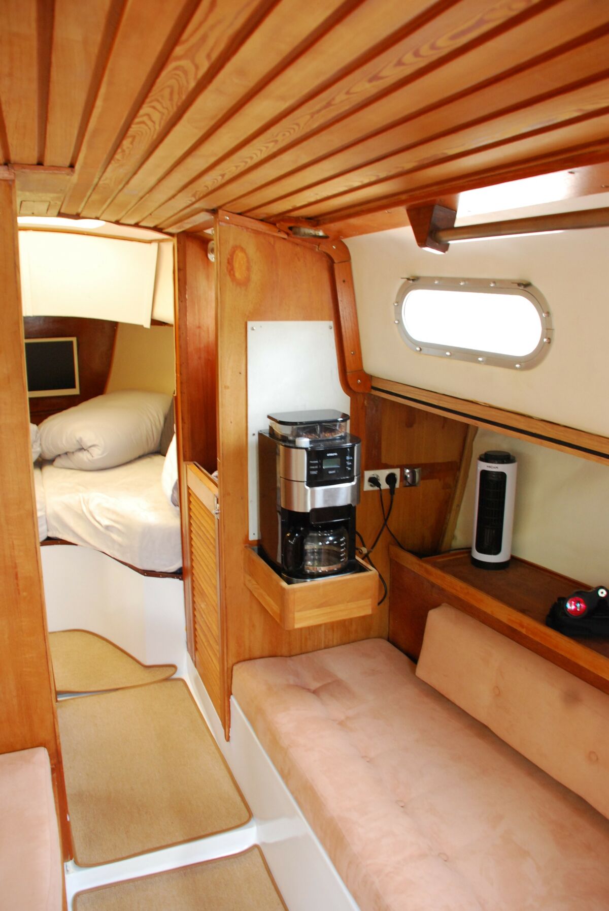 Sailing Yacht Snapdragon Sailing World Yachtbrokers 26