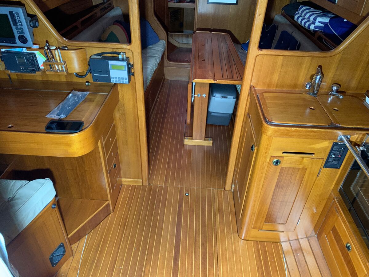 Sailing Yacht Wasa 370 Sailing World Yachtbrokers 11