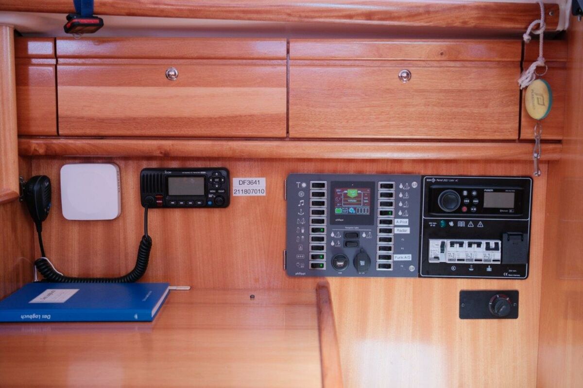 Segelyacht Bavaria 30 Cruiser Sailingworld Yachtmakler Heiligenhafen 9