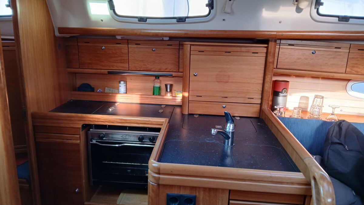 Segelyacht Bavaria Cruiser 34 2 Kabiner Sailing World Yachtbrokers 4