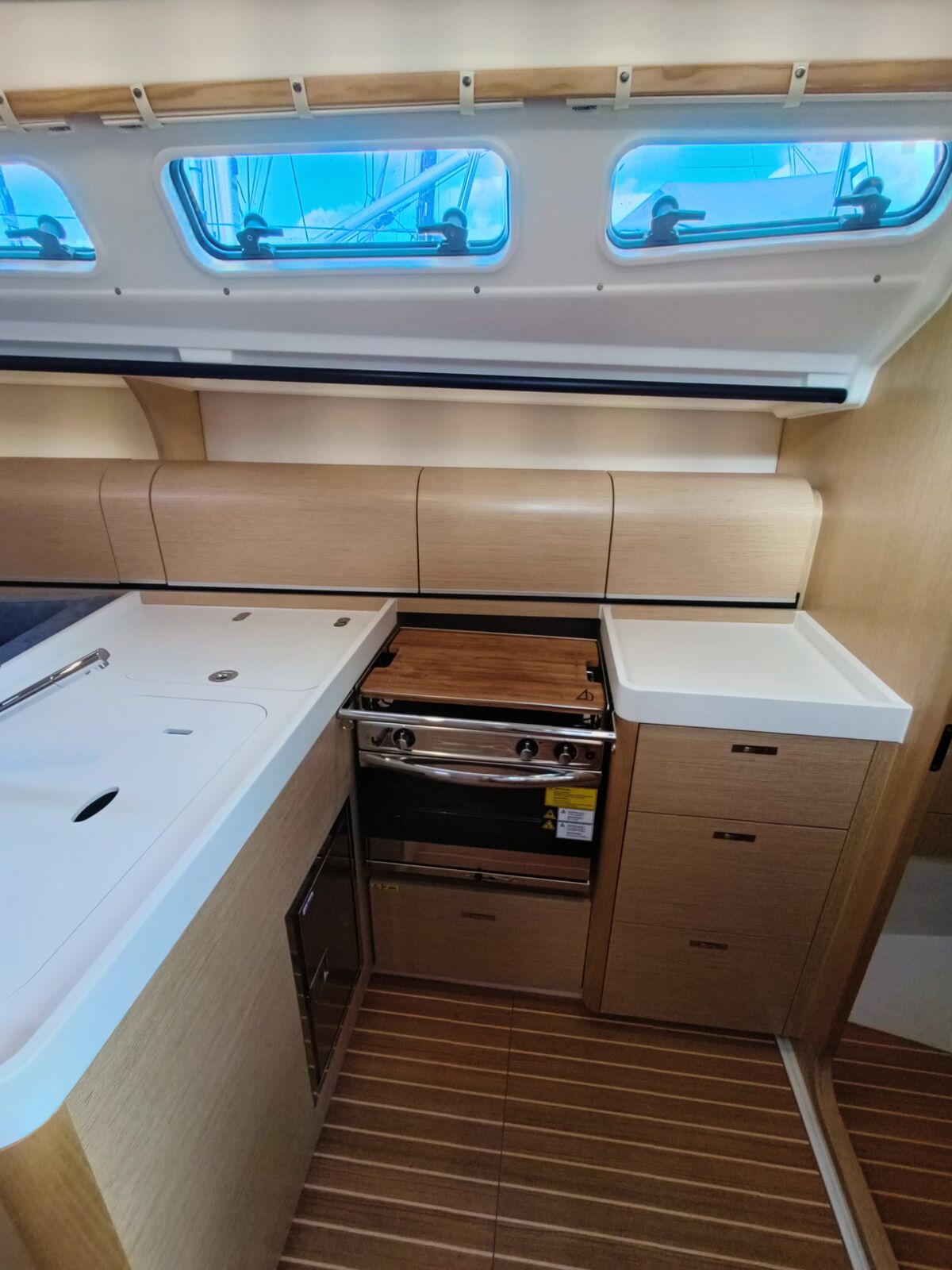 Segelyacht Dehler 38 SQ Sailingworld Yachtmakler 18