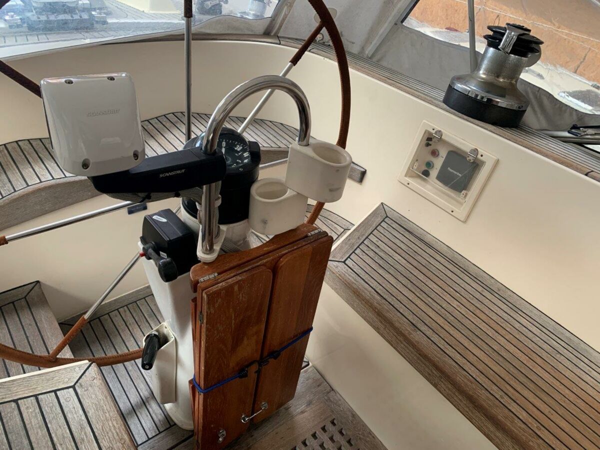 Segelyacht Hallberg-Rassy 45 Sailing World Yachtmakler   (78)