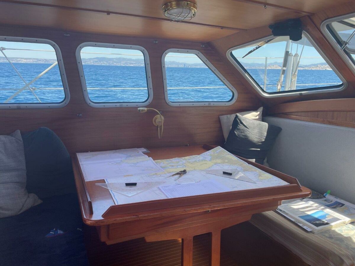 Segelyacht Motiva 39S Sailing World Yachtbrokers 91