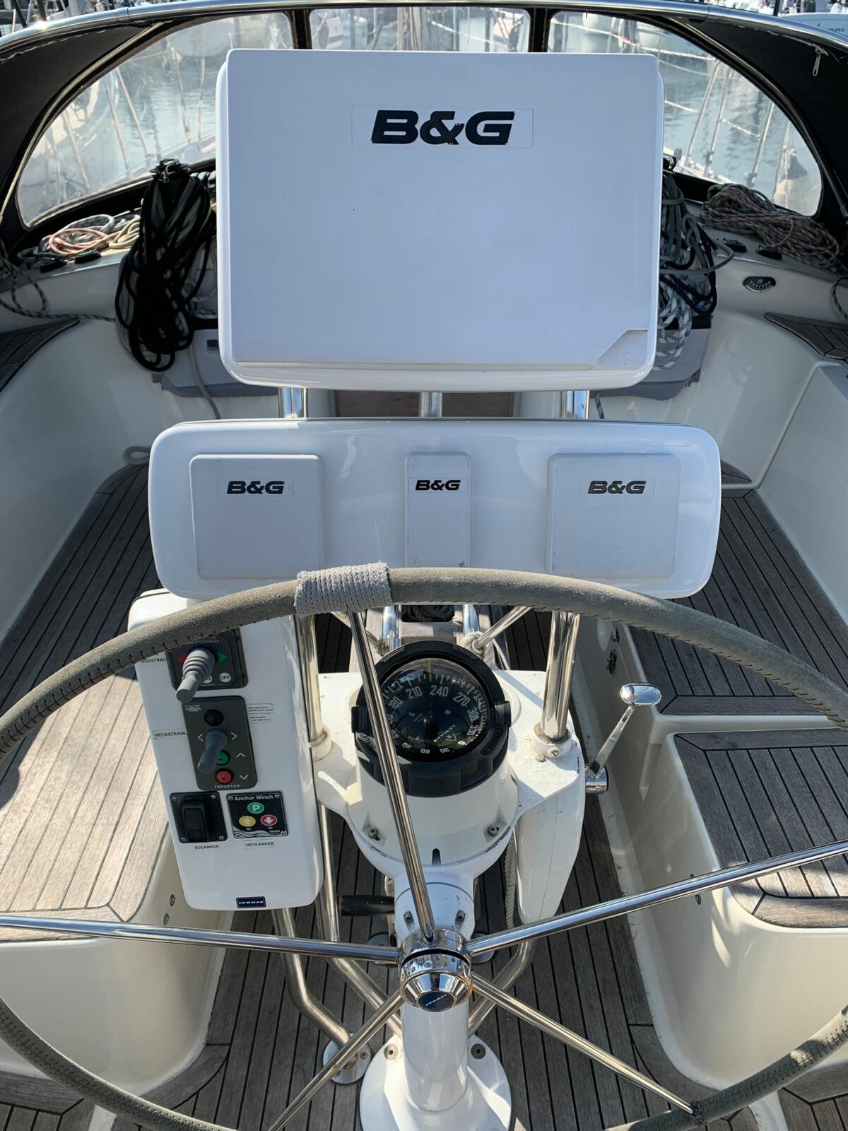 Hanse 411