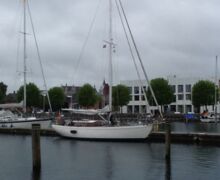 Tradewind 33