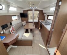 Beneteau Oceanis 35.1 Sailing World Yachtmakler 3