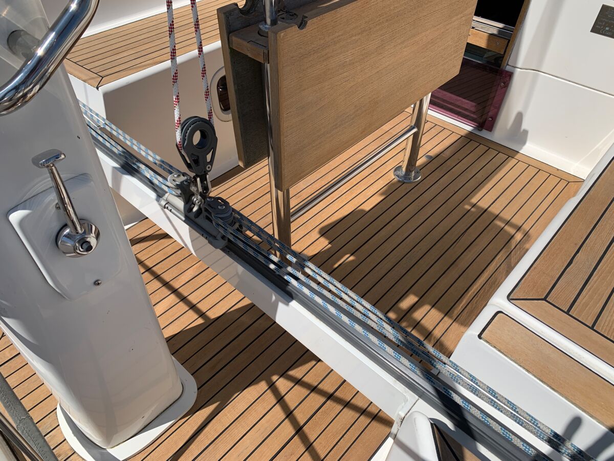 Decksalon Segelyacht Vilm 41 DS Sailing World Yachtmakler Heiligenhafen 14