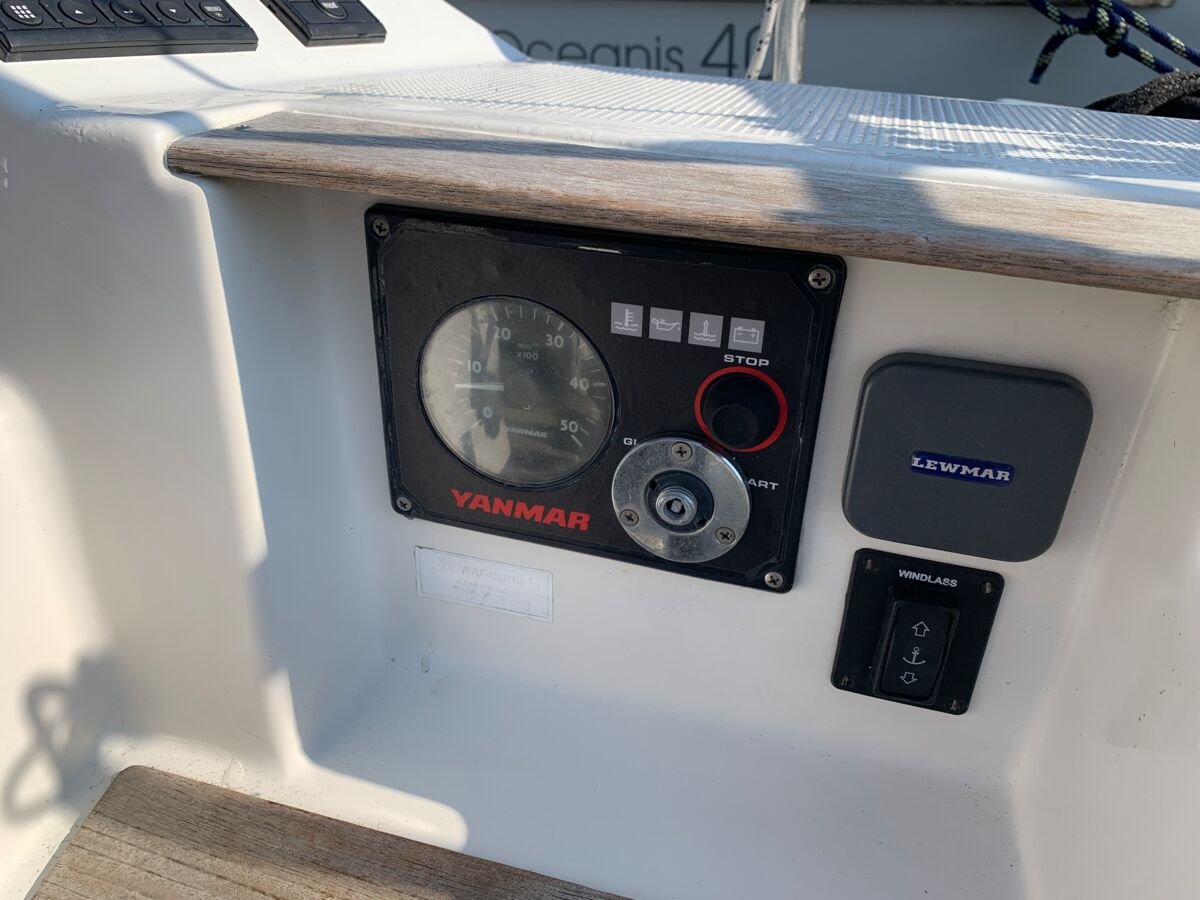 Hanse 370