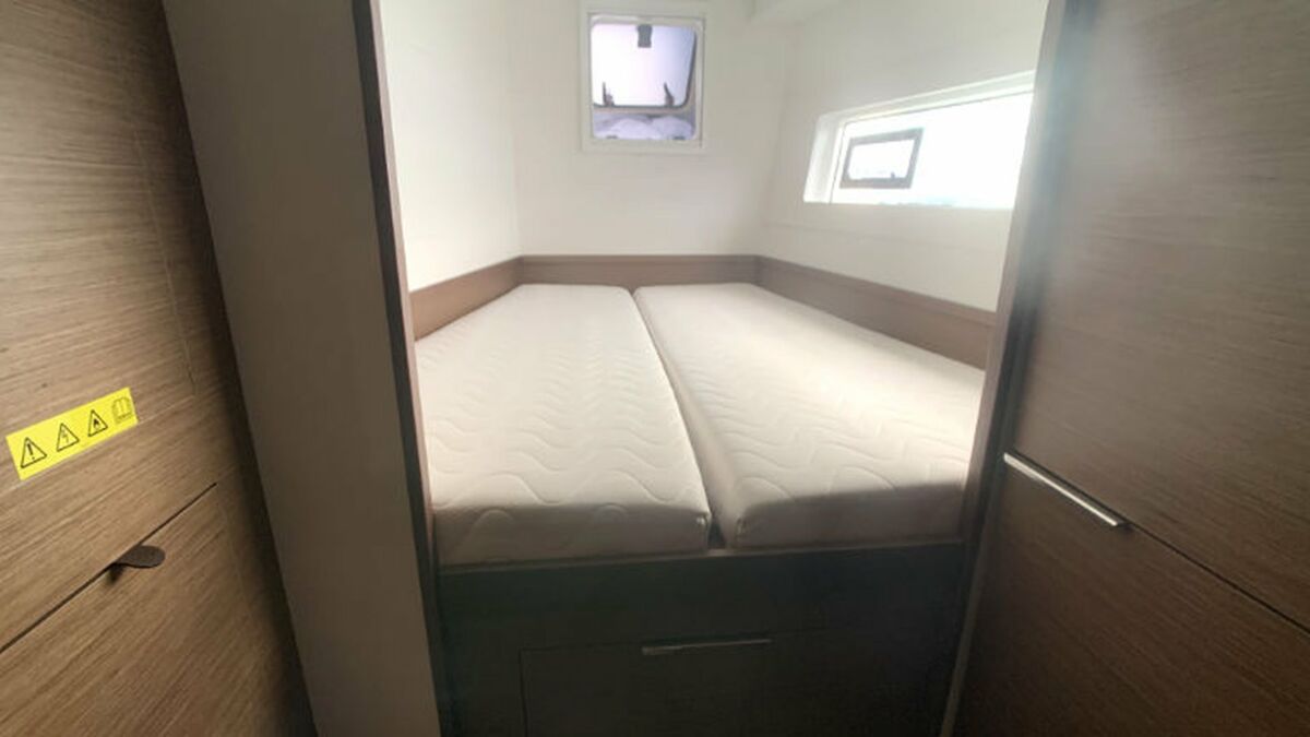 Lagoon 40 Katamaran Sailing World Yachtbrokers Heiligenhafen 13