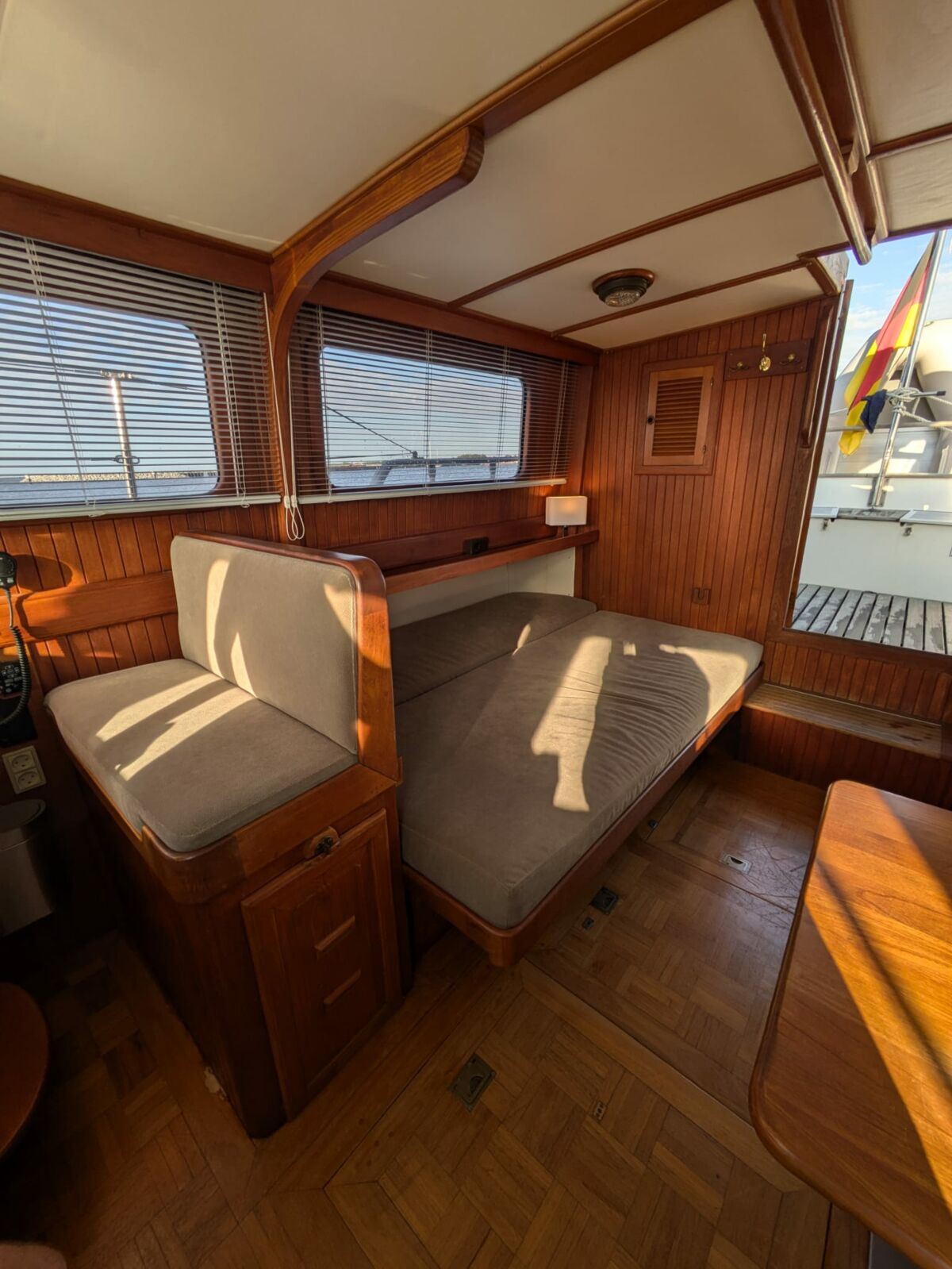 Motorsailer Island Trader 40 Sailing World Yachtbrokers Heiligenhafen 14