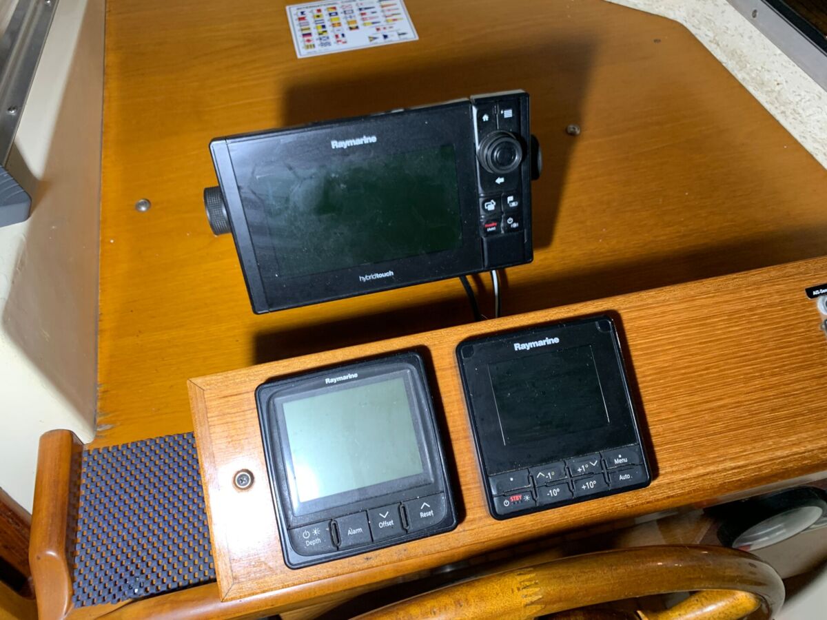 Motorsegler Hallberg-Rassy 94 Sailing World Yachtmakler 50