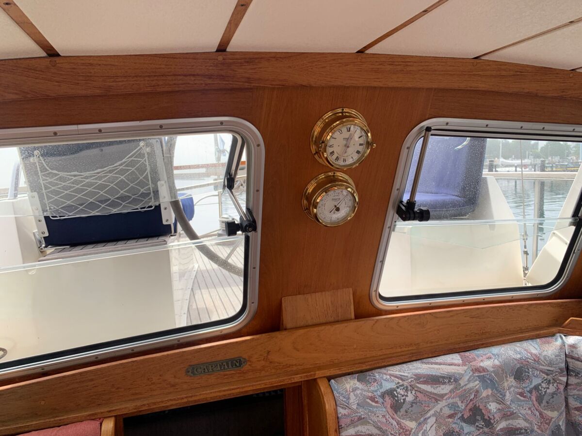 Motorsegler Nauticat 33 Sailing World Yachtmakler 27