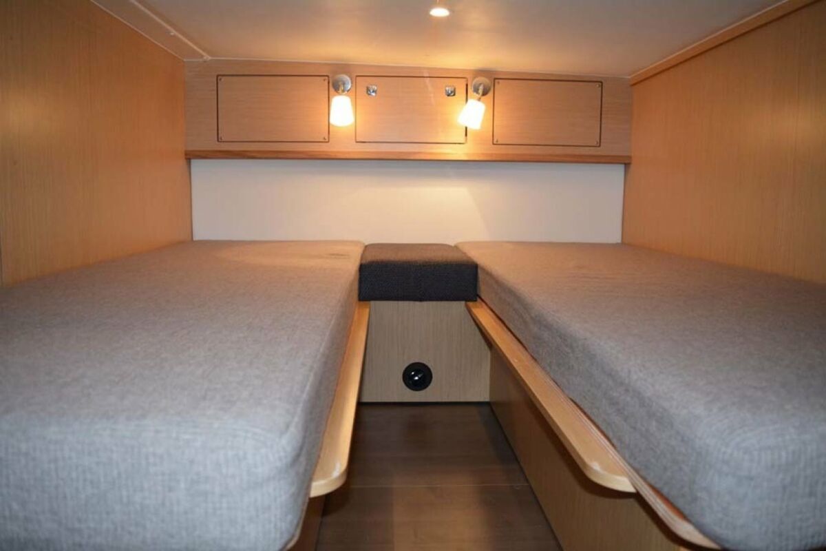 Motoryacht Bavaria Sport 35 Sailing World Yachtmakler Heiligenhafen 38