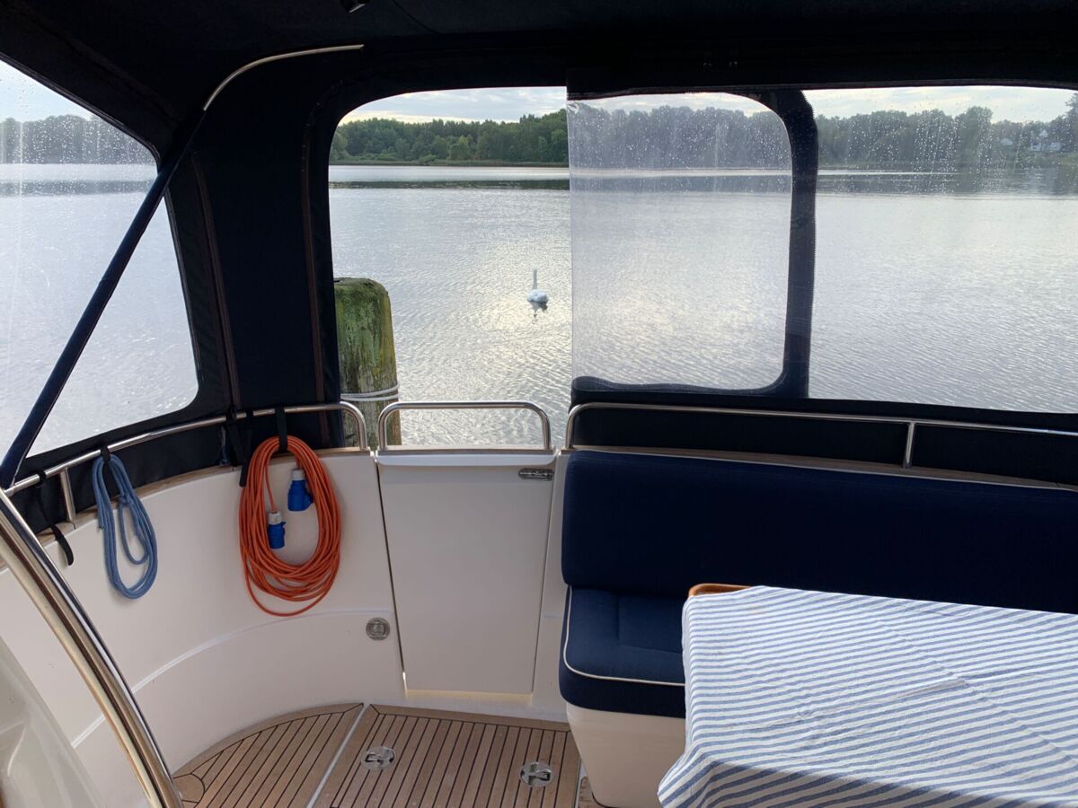 Motoryacht Nimbus 380 Carisma Fly Sailing World Yachtbrokes Heiligenhafen 48