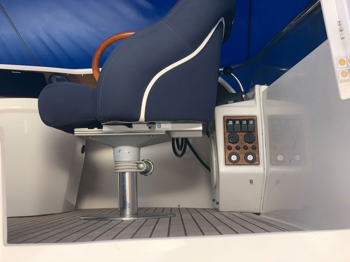 Motoryacht Nimbus 380 Carisma Fly Sailing World Yachtbrokes Heiligenhafen 59