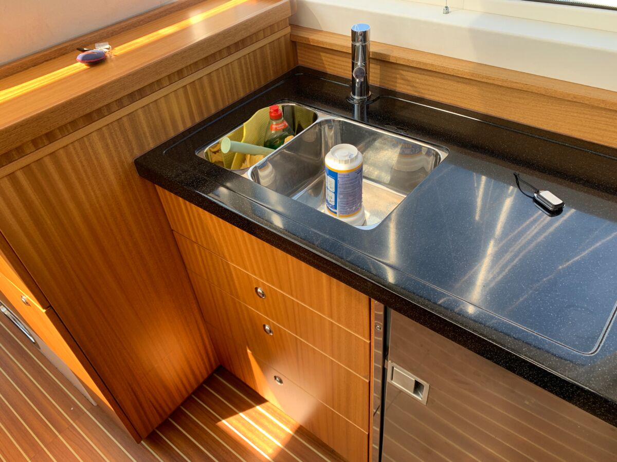 Motoryacht Nimbus 405 Coupe Sailing World Yachtmakler Heiligenhafen 59
