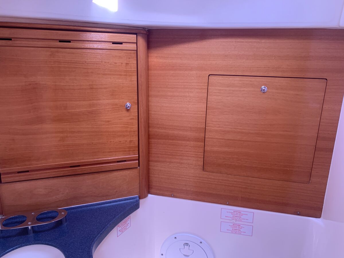 Sailing Yacht Bavaria 40 Cruiser Sailing World Yachtmakler Heiligenhafen 18