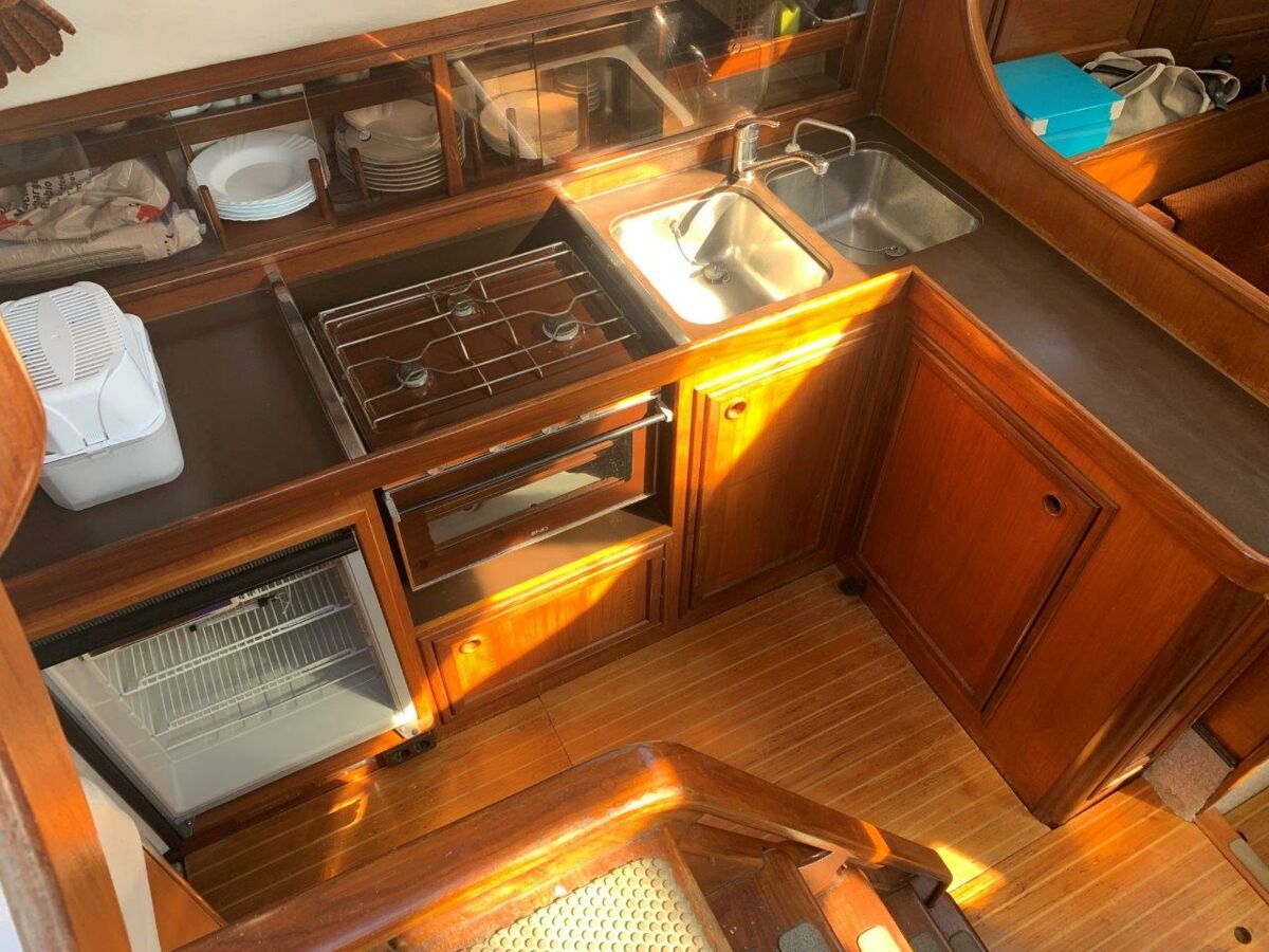Sailing Yacht Beneteau Evasion 37 Ketch Sailing World Yachtbrokers Heiligenhafen 46