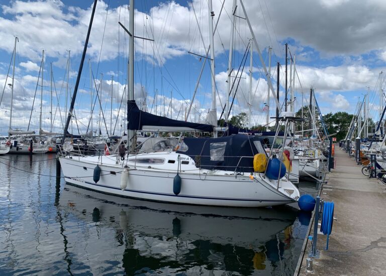 Sailing Yacht Feeling 39 DI Sailing World Yachtbrokers 1