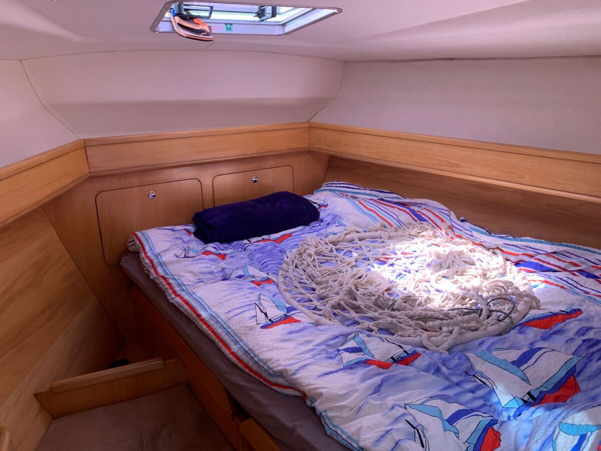 Sailing Yacht Feeling 39 DI Sailing World Yachtbrokers 11