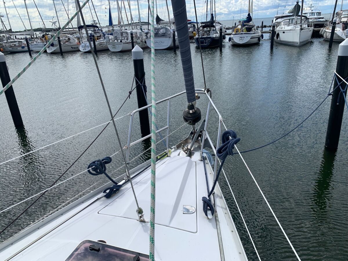Sailing Yacht Feeling 39 DI Sailing World Yachtbrokers 24