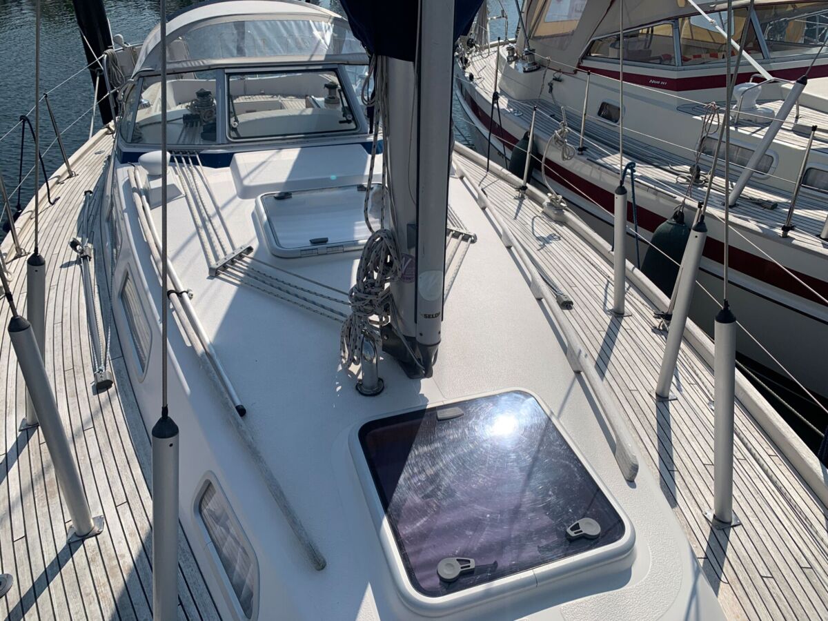 Sailing Yacht Hallberg-Rassy 34 Sailing World Yachtmakler Heiligenhafen 62