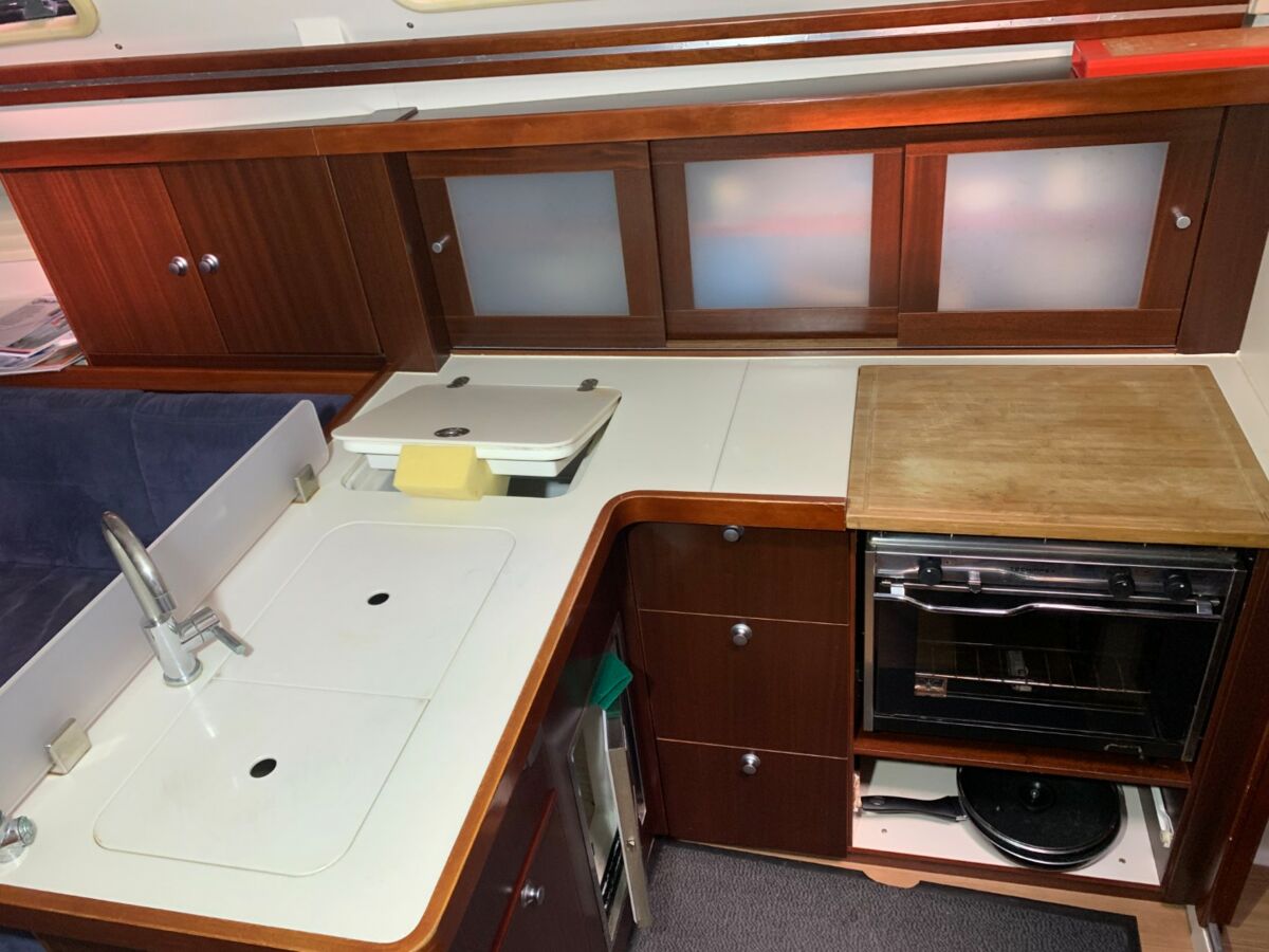 Sailing Yacht Hanse 375 Sailing World Yachtbrokes Heiligenhafen (5)