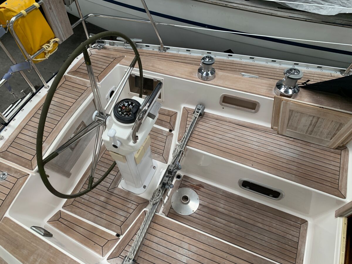 Sailing Yacht Wasa 370 Sailing World Yachtbrokers 56