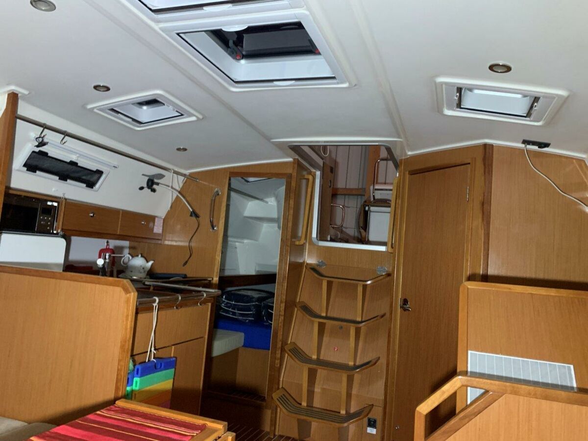 Segelyacht Bavaria Cruiser 36 Sailing World Yacht Brokers Heiligenhafen 37