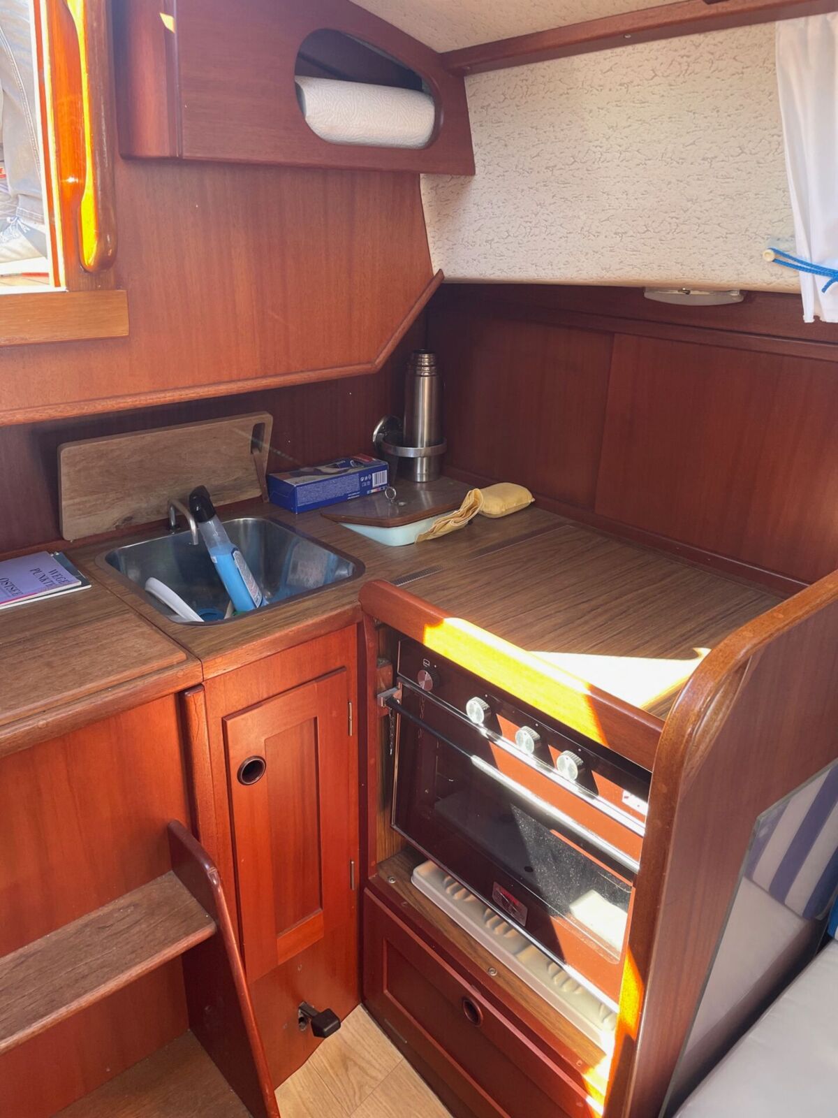Segelyacht Hallberg-Rassy 29 Sailing World Yachtbrokers 17