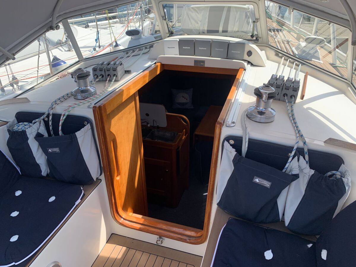 Segelyacht Hallberg-Rassy 34 Sailing World Yachtbrokers 54