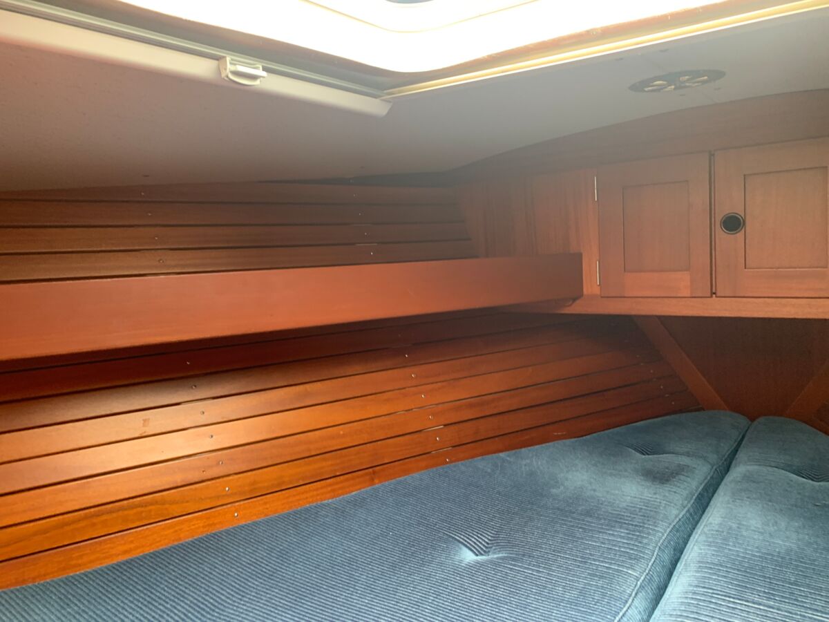 Segelyacht Hallberg-Rassy 352 Scandinavia by Sailing World Yachtbrokers Heiligenahafen 16
